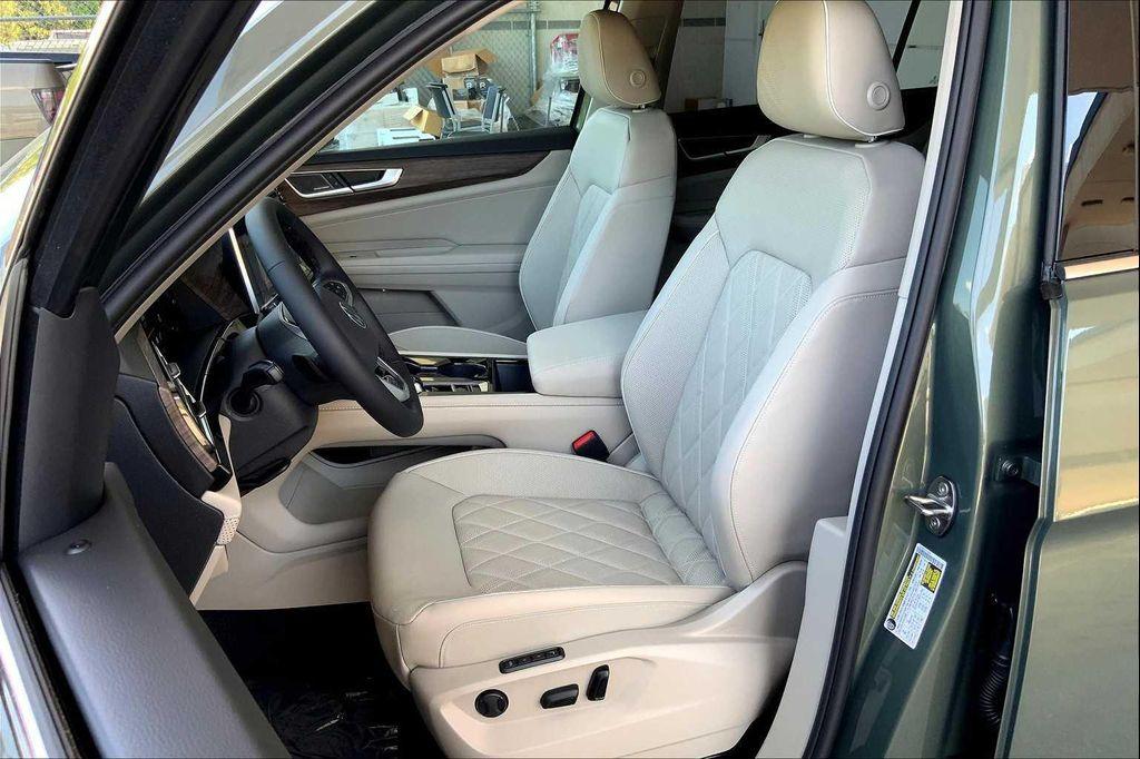 new 2026 Volkswagen Atlas car, priced at $57,128