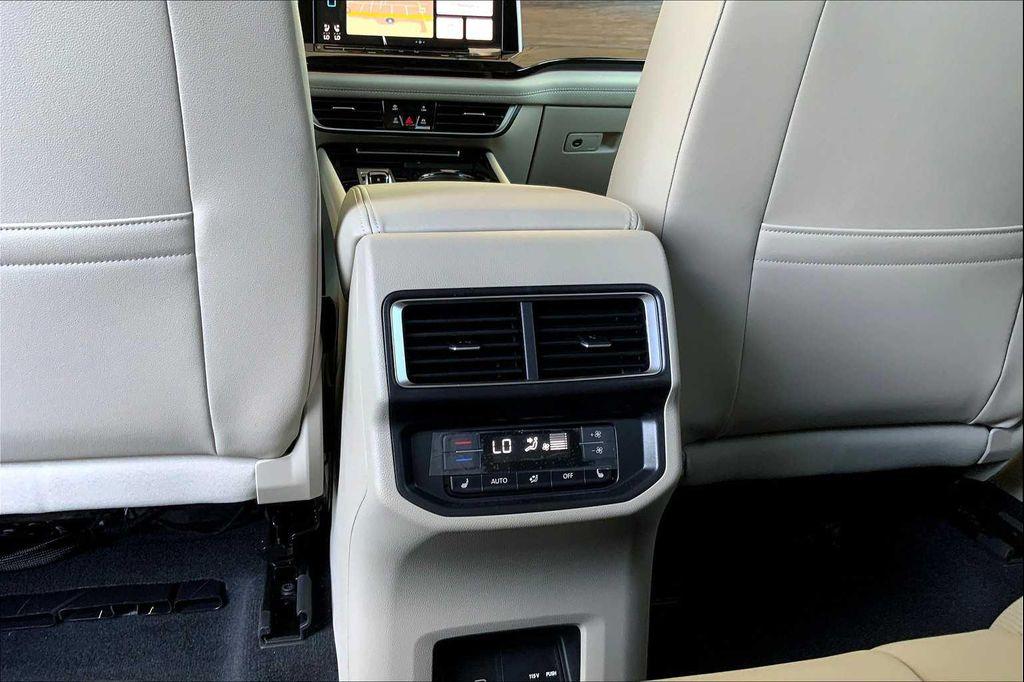 new 2026 Volkswagen Atlas car, priced at $57,128
