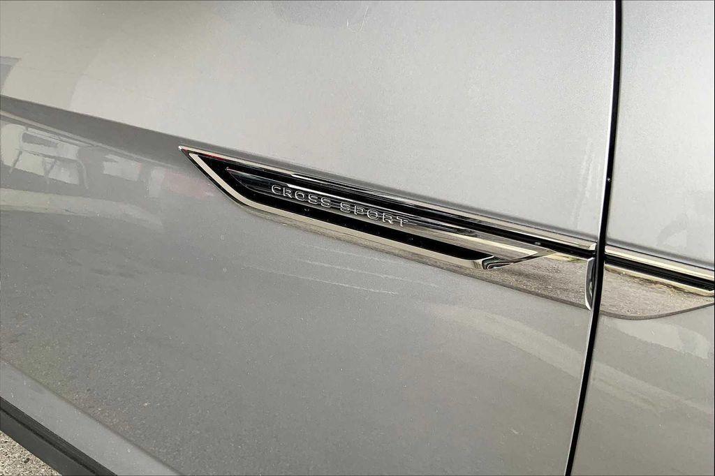 new 2026 Volkswagen Atlas Cross Sport car, priced at $45,896