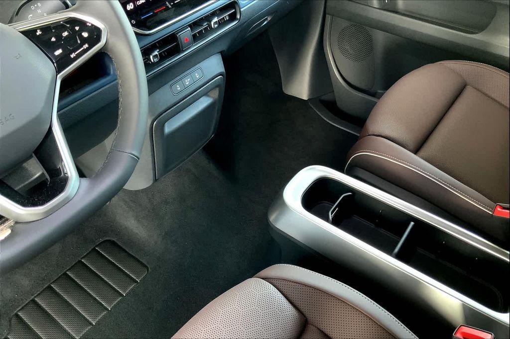 new 2025 Volkswagen ID. Buzz car, priced at $58,312
