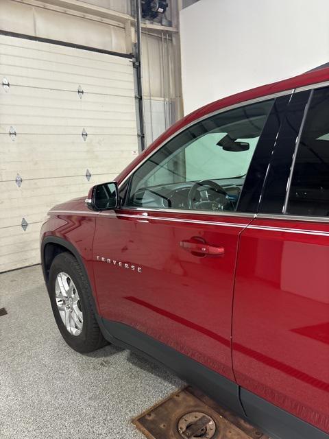 used 2020 Chevrolet Traverse car, priced at $23,678