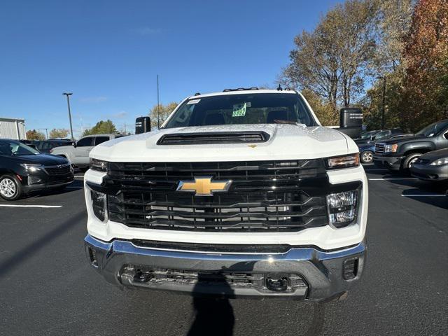 new 2025 Chevrolet Silverado 3500 car, priced at $65,457