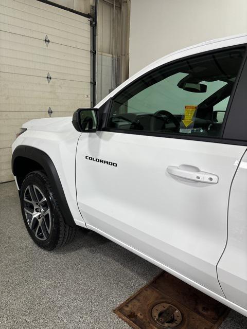 new 2024 Chevrolet Colorado car, priced at $45,815