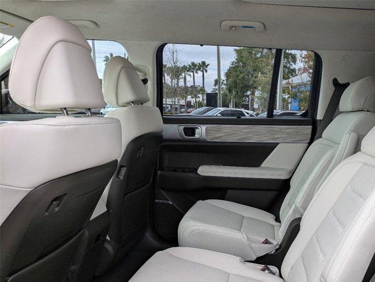 new 2025 Hyundai SANTA FE HEV car, priced at $45,111