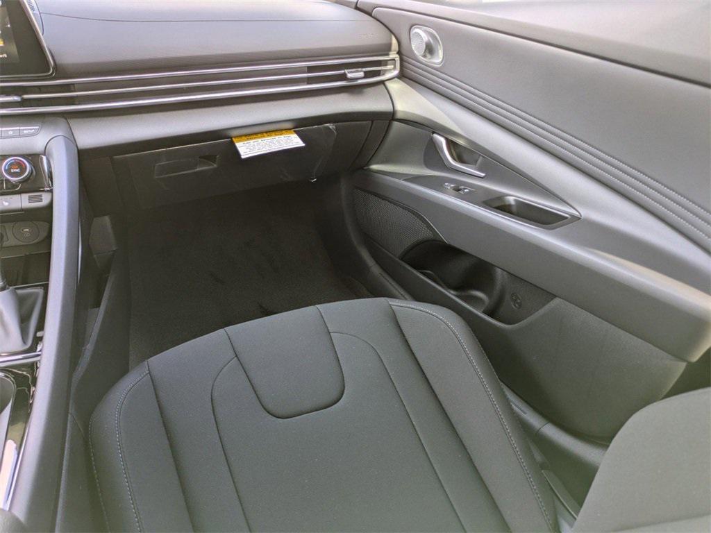 new 2025 Hyundai Elantra car, priced at $25,268