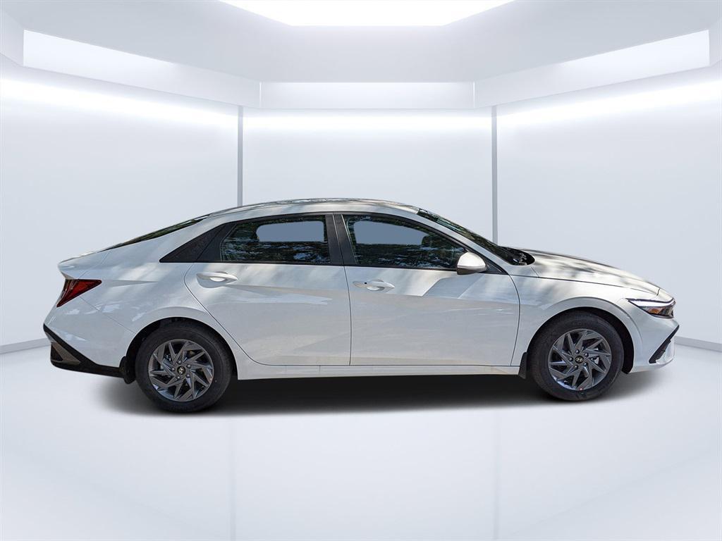 new 2025 Hyundai ELANTRA HEV car, priced at $23,848