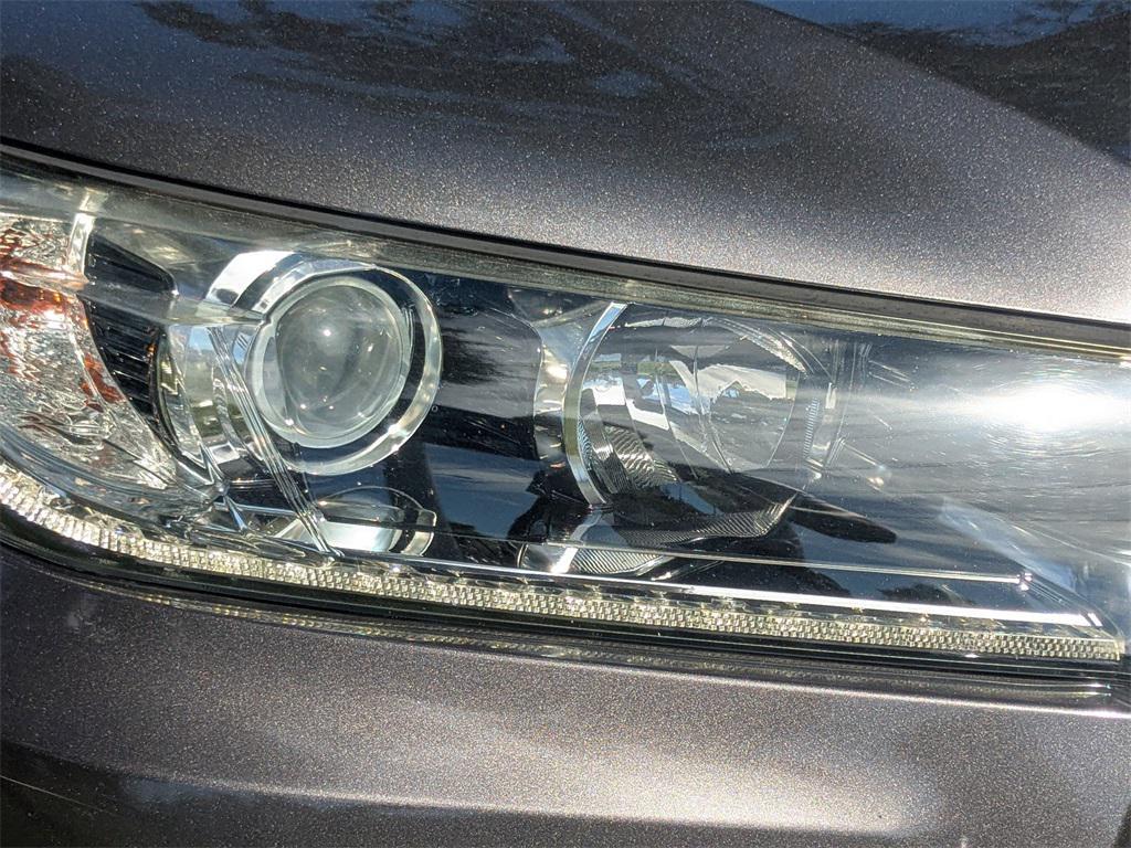 used 2017 Toyota Highlander car, priced at $24,257