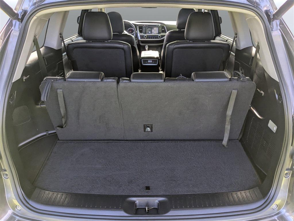 used 2017 Toyota Highlander car, priced at $24,257