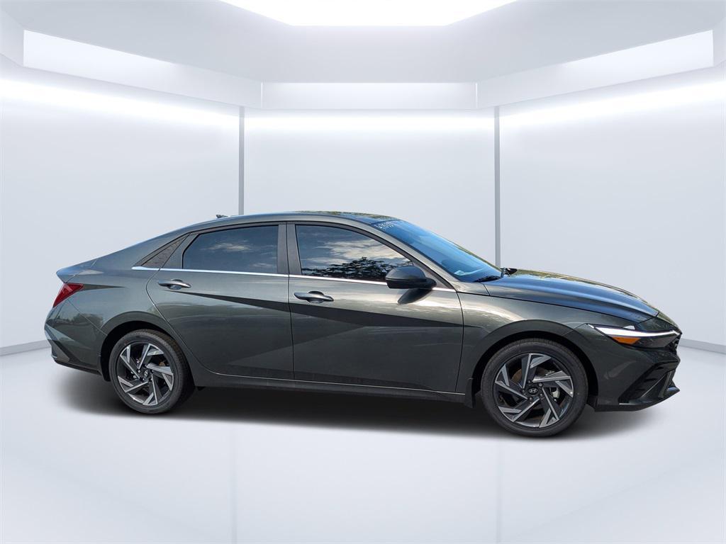 new 2025 Hyundai ELANTRA HEV car, priced at $27,484