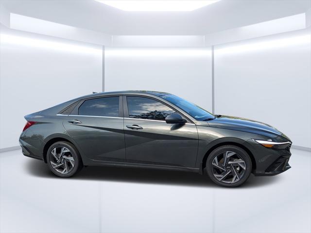 new 2025 Hyundai Elantra car, priced at $27,761