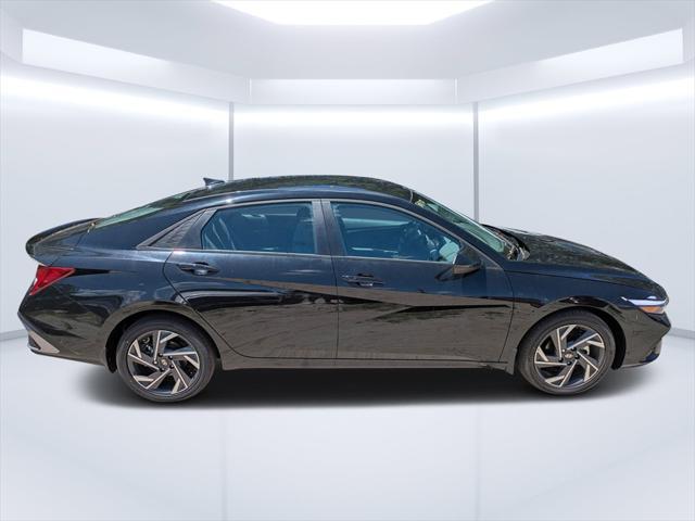 new 2025 Hyundai Elantra car, priced at $25,453