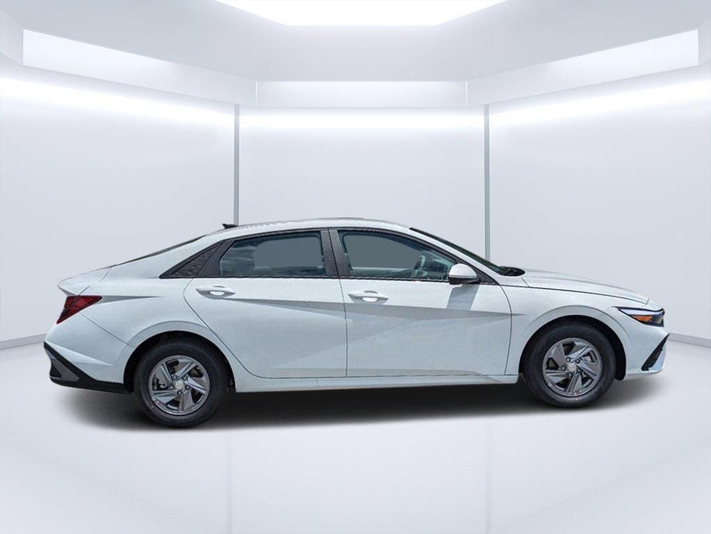 new 2025 Hyundai Elantra car, priced at $22,256