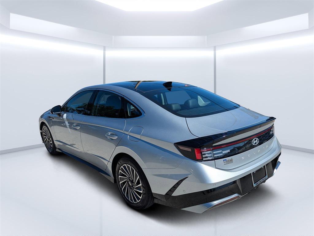 used 2024 Hyundai Sonata Hybrid car, priced at $30,755