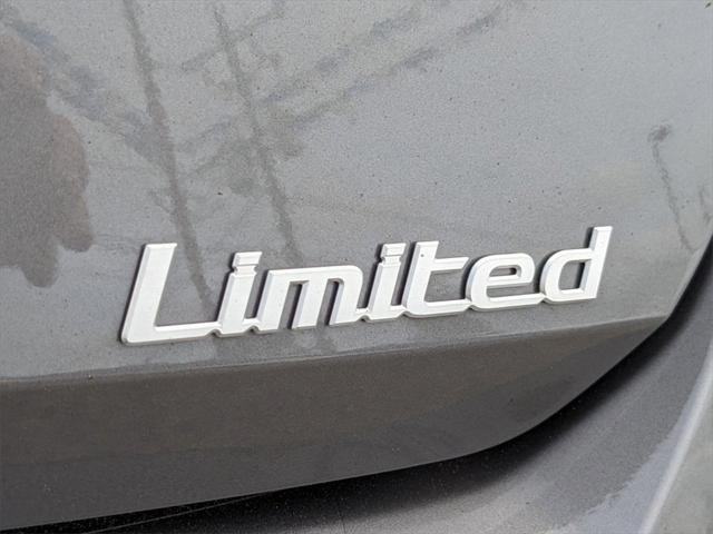 new 2025 Hyundai Elantra car, priced at $25,622