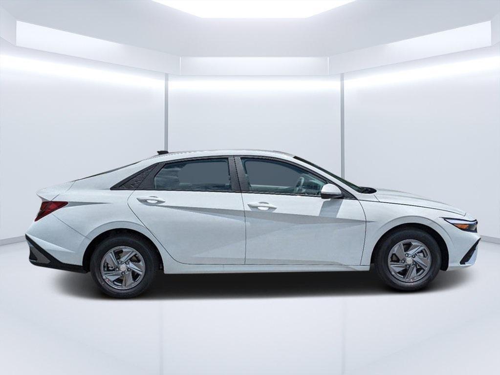 new 2025 Hyundai Elantra car, priced at $22,256