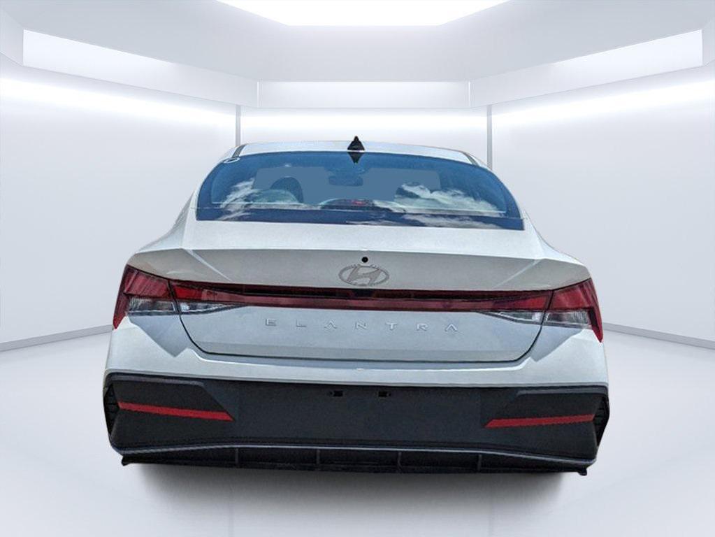 new 2025 Hyundai Elantra car, priced at $22,256