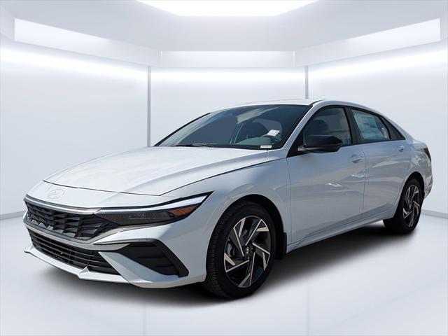 new 2025 Hyundai Elantra car, priced at $29,736