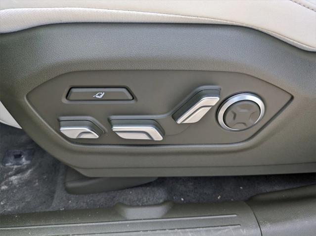 new 2025 Hyundai Santa Fe car, priced at $43,846