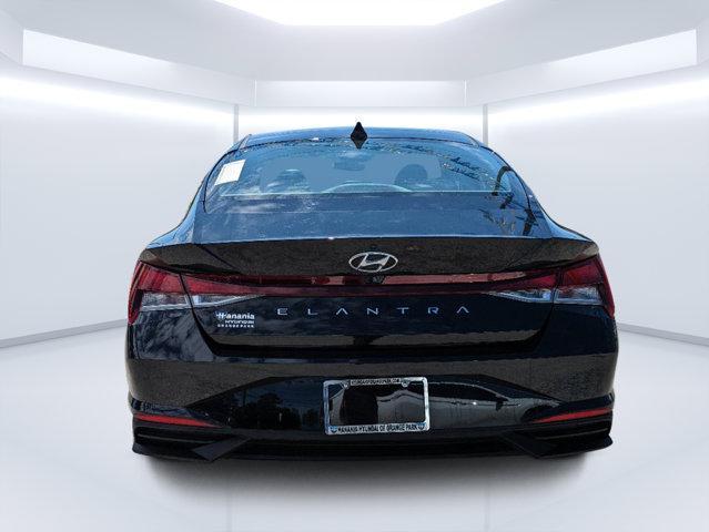 used 2022 Hyundai Elantra car