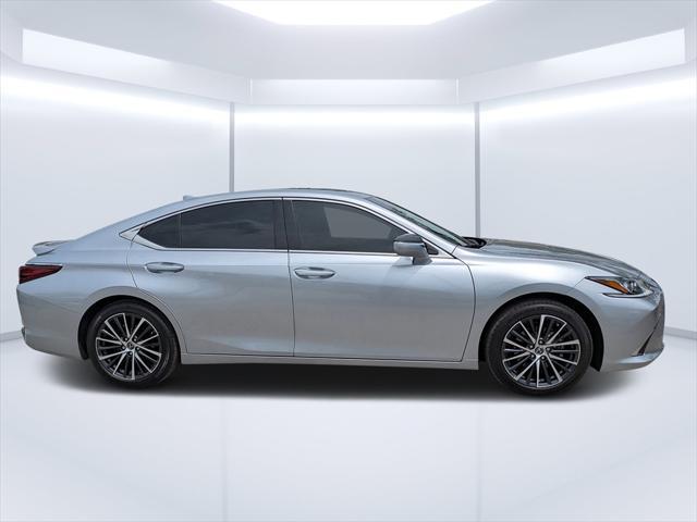 used 2024 Lexus ES 300h car, priced at $45,665