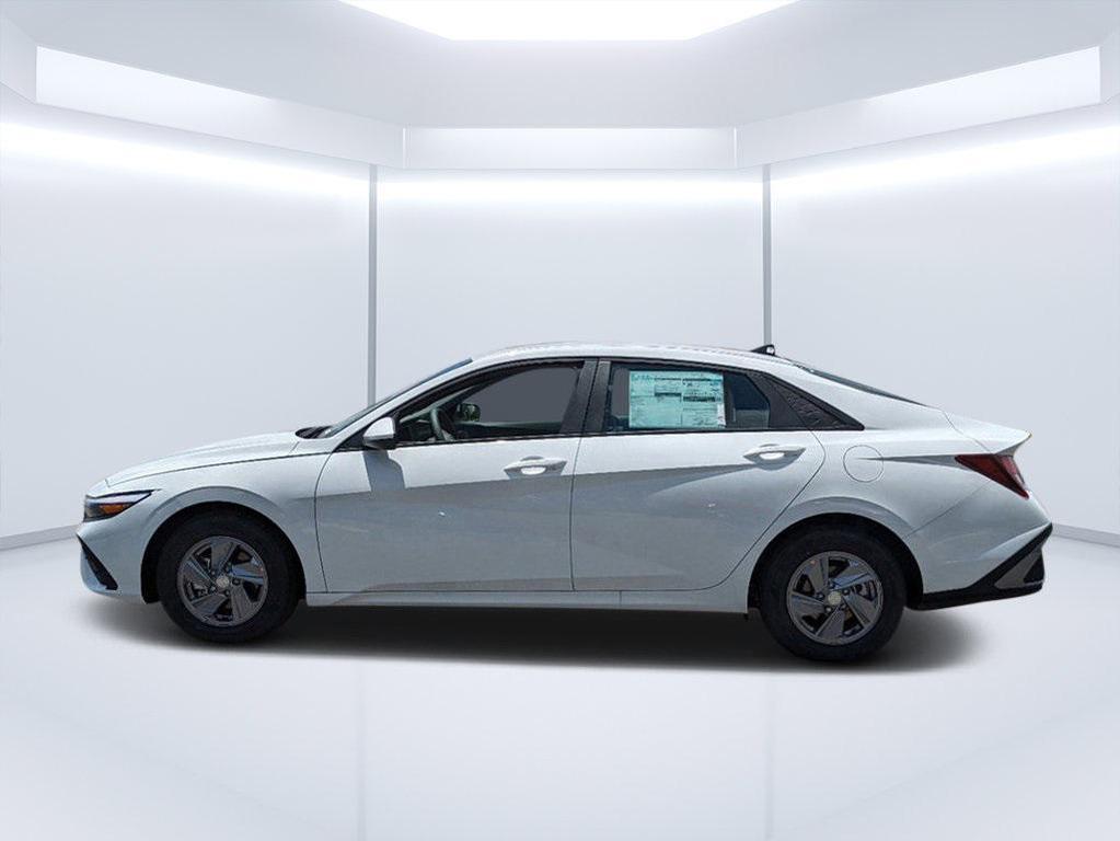 new 2025 Hyundai Elantra car, priced at $22,256