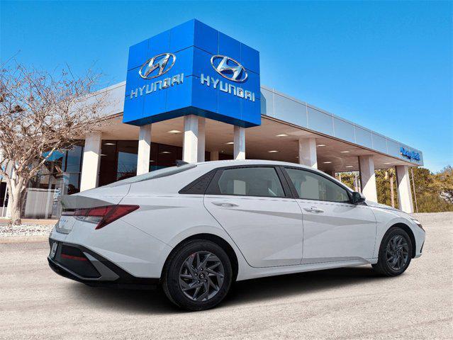 new 2025 Hyundai Elantra car, priced at $25,175