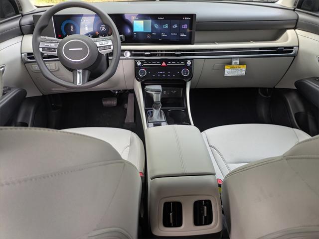 new 2025 Hyundai Tucson car, priced at $30,618