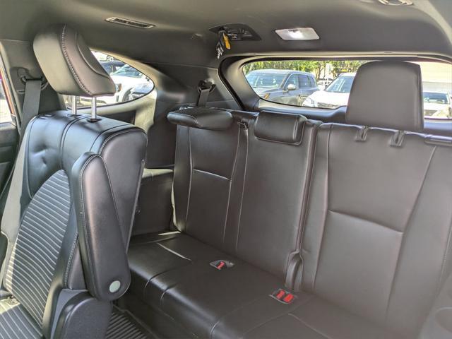 used 2022 Toyota Highlander car, priced at $38,888