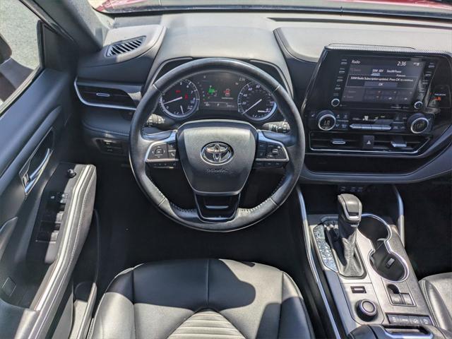 used 2022 Toyota Highlander car, priced at $38,888