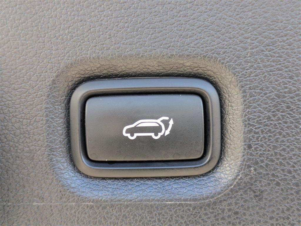 used 2022 Hyundai Santa Fe car, priced at $23,559