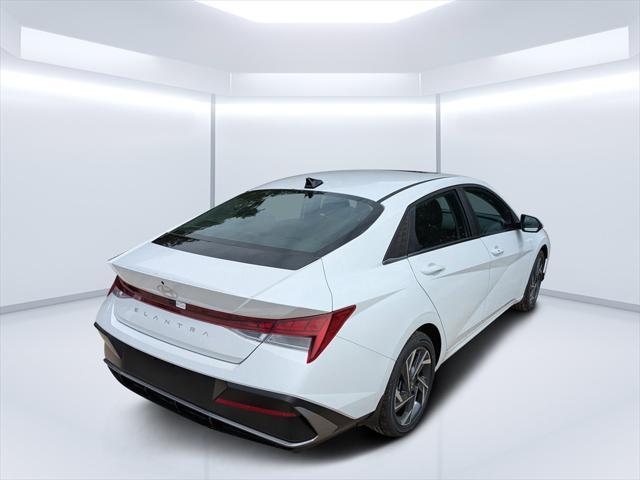 new 2025 Hyundai Elantra car, priced at $34,031