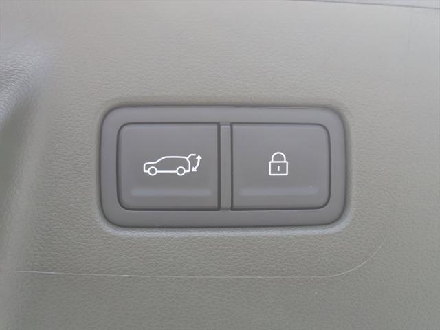 new 2025 Hyundai Santa Fe car, priced at $43,164