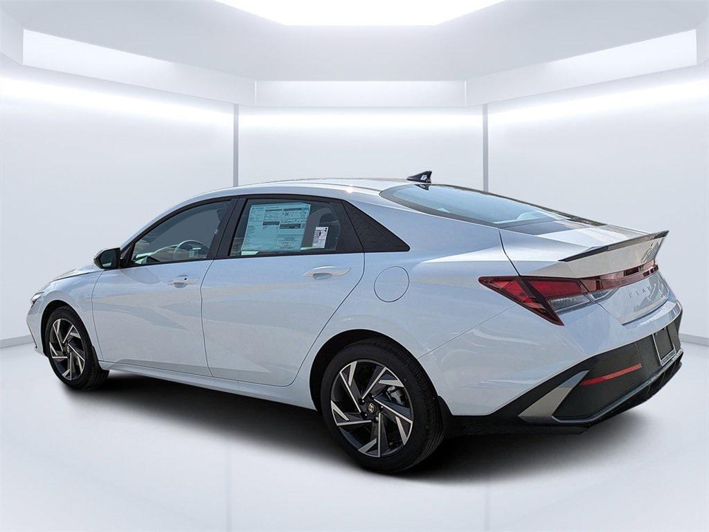new 2025 Hyundai Elantra car, priced at $26,583