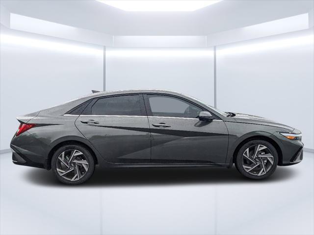 new 2025 Hyundai Elantra car, priced at $25,504