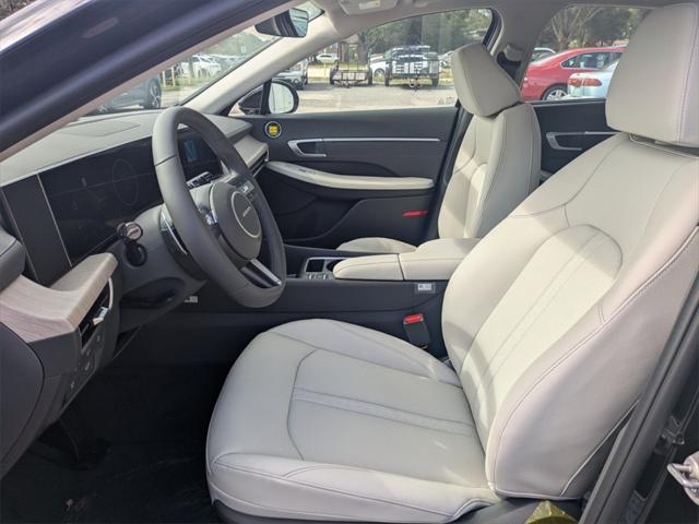 new 2025 Hyundai Sonata Hybrid car, priced at $35,935