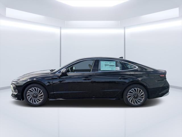 new 2025 Hyundai Sonata Hybrid car, priced at $35,935