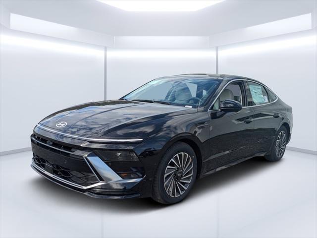 new 2025 Hyundai Sonata Hybrid car, priced at $35,935