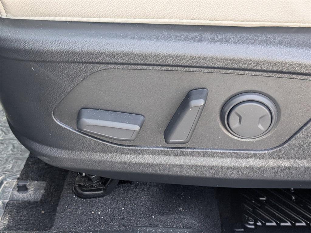 new 2025 Hyundai Tucson car, priced at $39,374