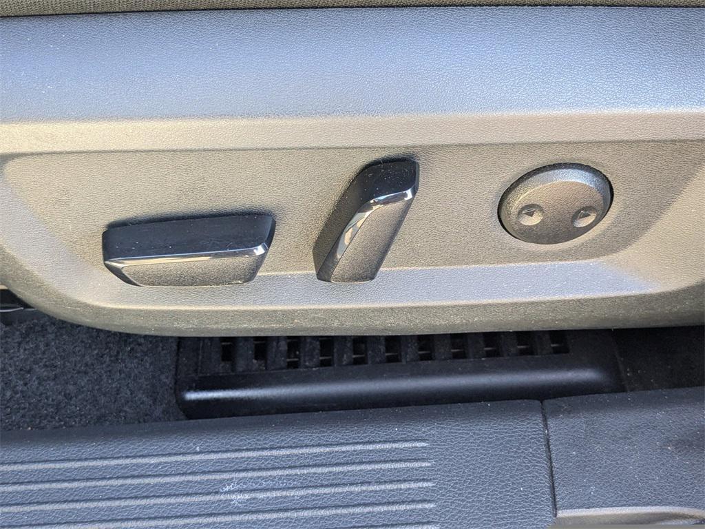 used 2023 Nissan Rogue car, priced at $19,587