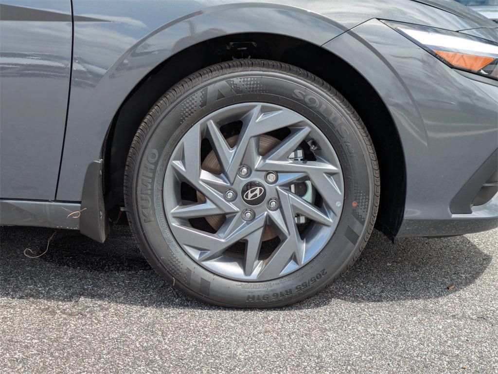 new 2025 Hyundai ELANTRA HEV car, priced at $23,396