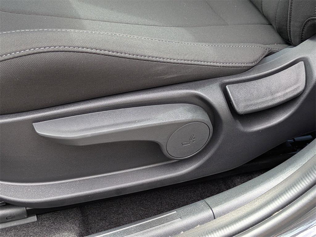new 2025 Hyundai ELANTRA HEV car, priced at $23,396