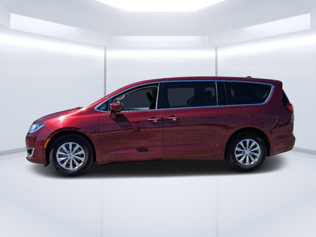 used 2018 Chrysler Pacifica car, priced at $15,991