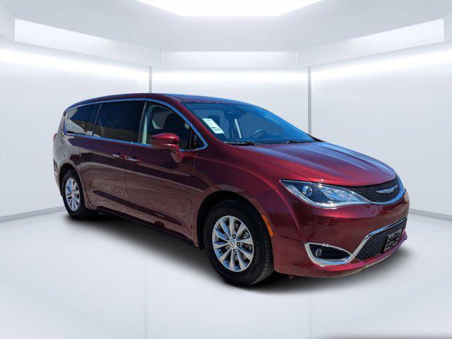 used 2018 Chrysler Pacifica car, priced at $16,991