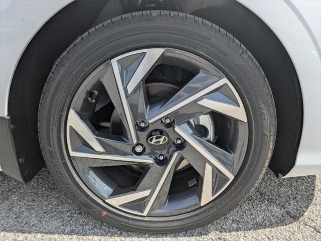 new 2025 Hyundai Elantra car, priced at $28,982