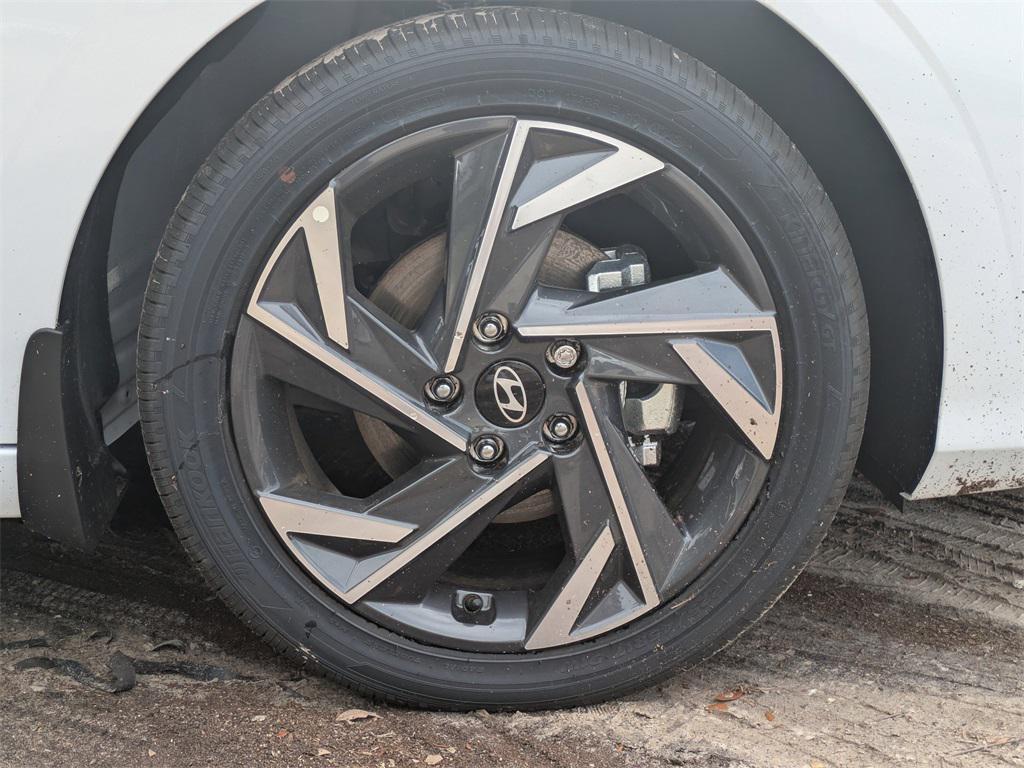 new 2025 Hyundai Elantra car, priced at $28,215
