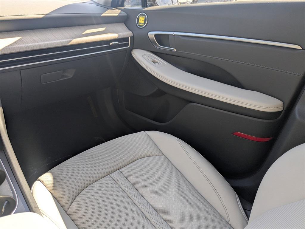 new 2025 Hyundai Sonata Hybrid car, priced at $32,795