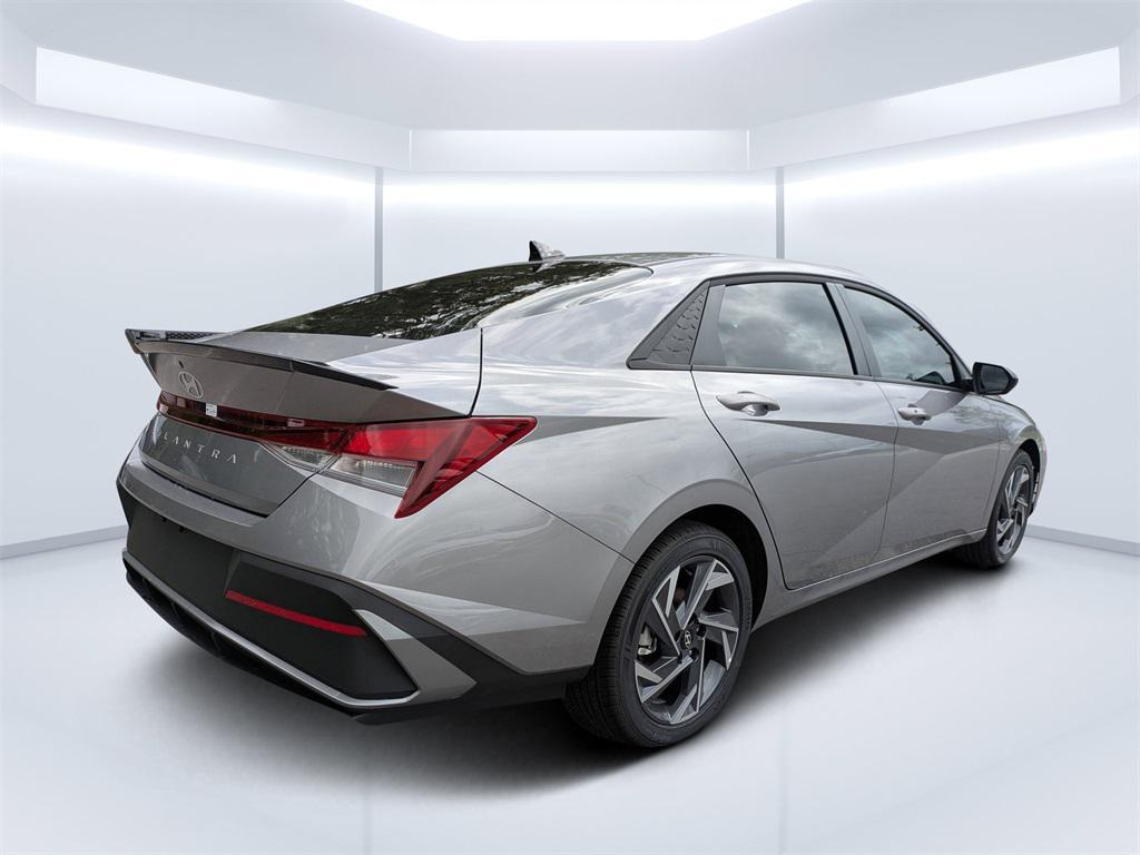 new 2025 Hyundai Elantra car, priced at $22,977