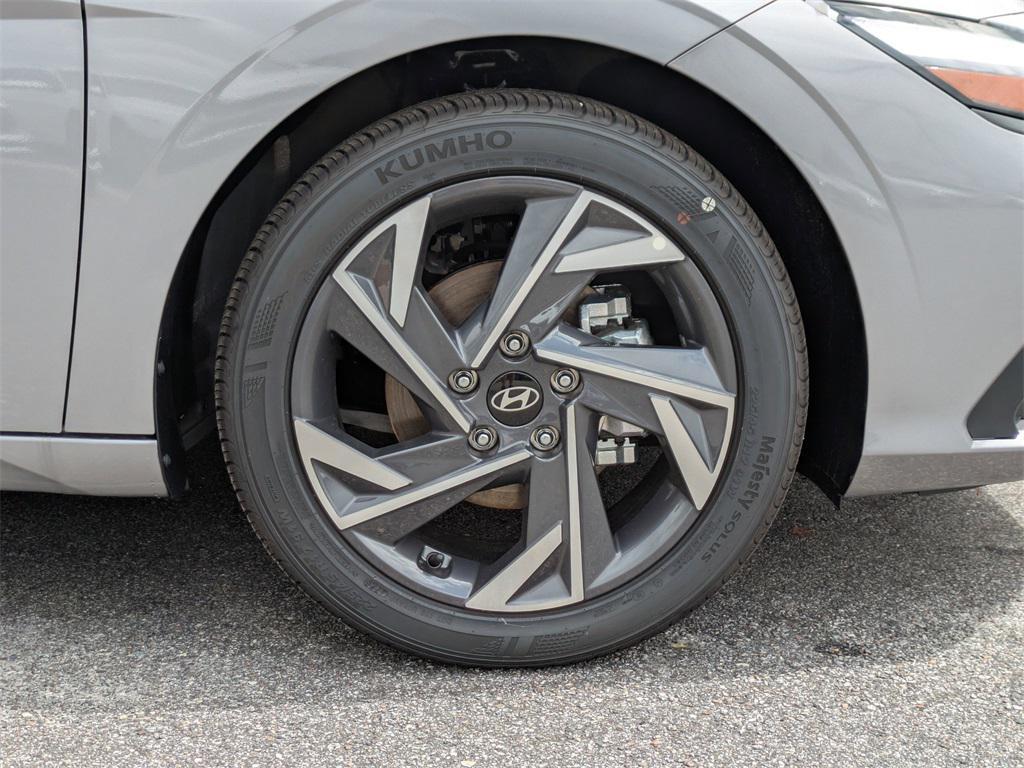 new 2025 Hyundai Elantra car, priced at $22,977