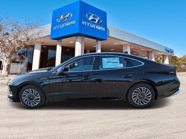 new 2024 Hyundai Sonata Hybrid car, priced at $32,500