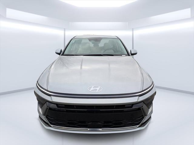 new 2025 Hyundai Sonata Hybrid car, priced at $29,589